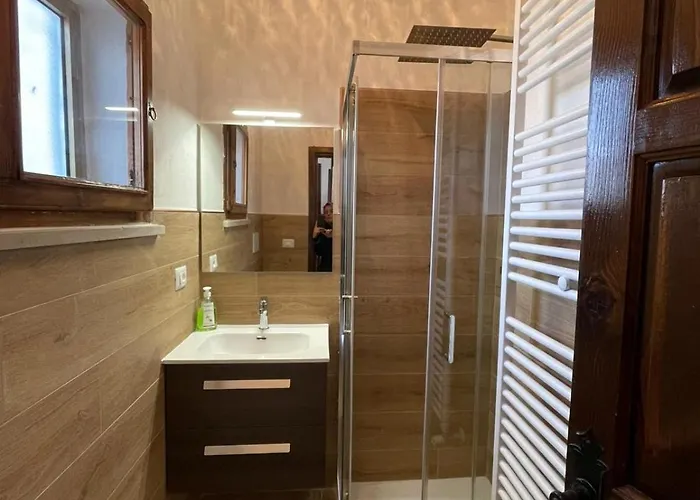 Via Osvaldo Moretti * Ovindoli